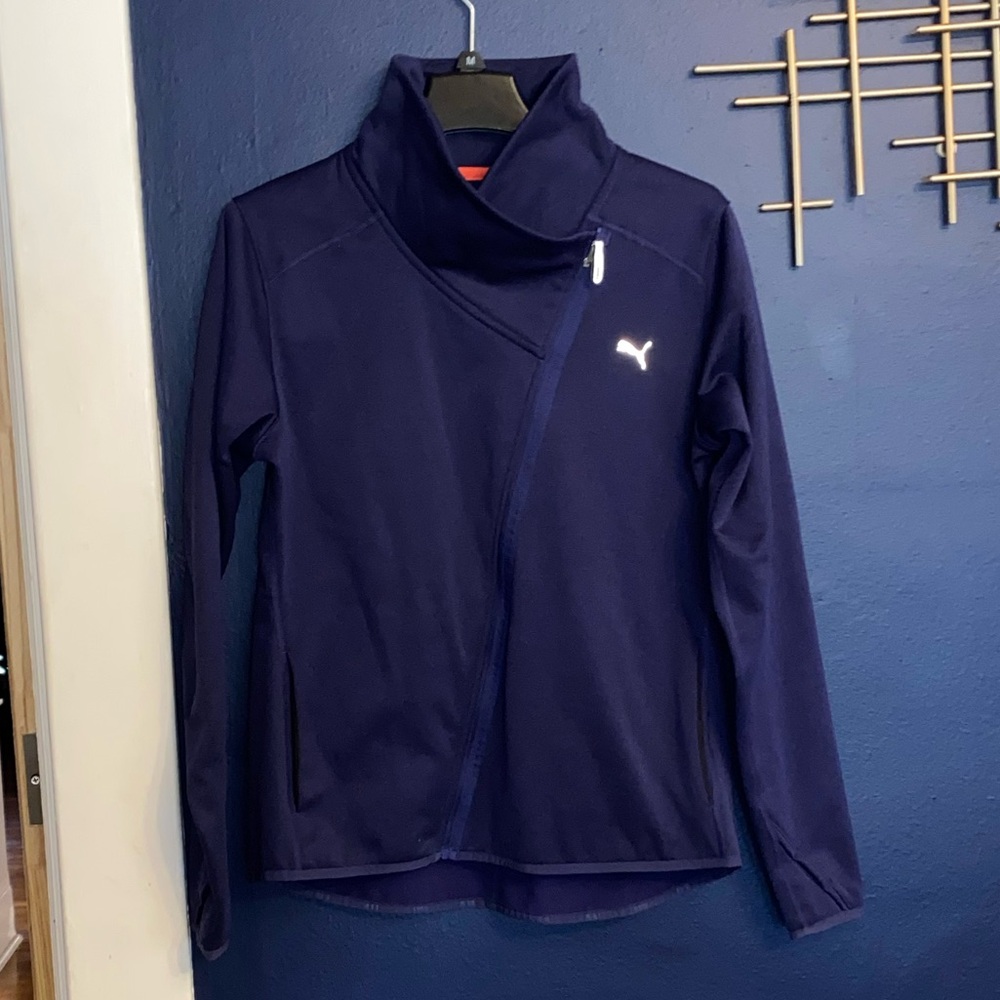 Women’s puma jacket size L